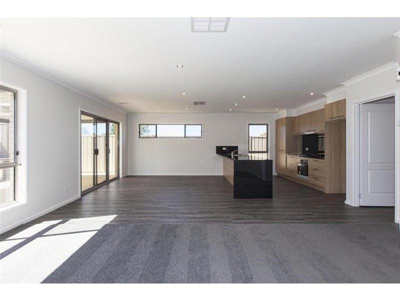 9 Bailey Lane, Ararat VIC 3377