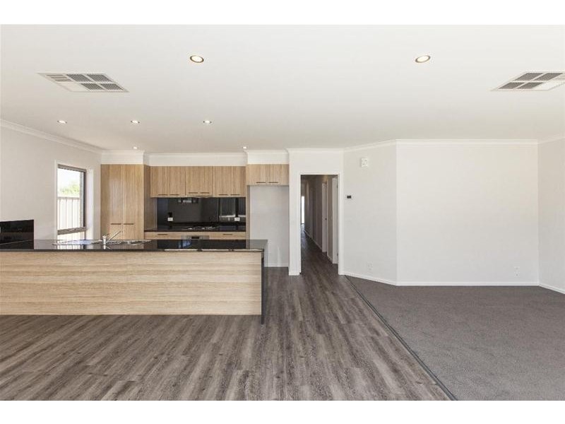 9 Bailey Lane, Ararat VIC 3377