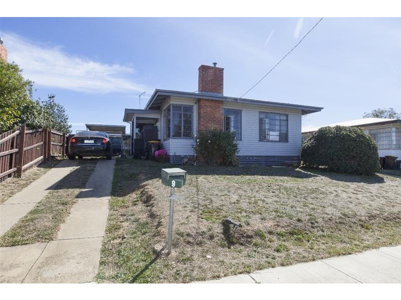 9 Webb Street, Ararat VIC 3377