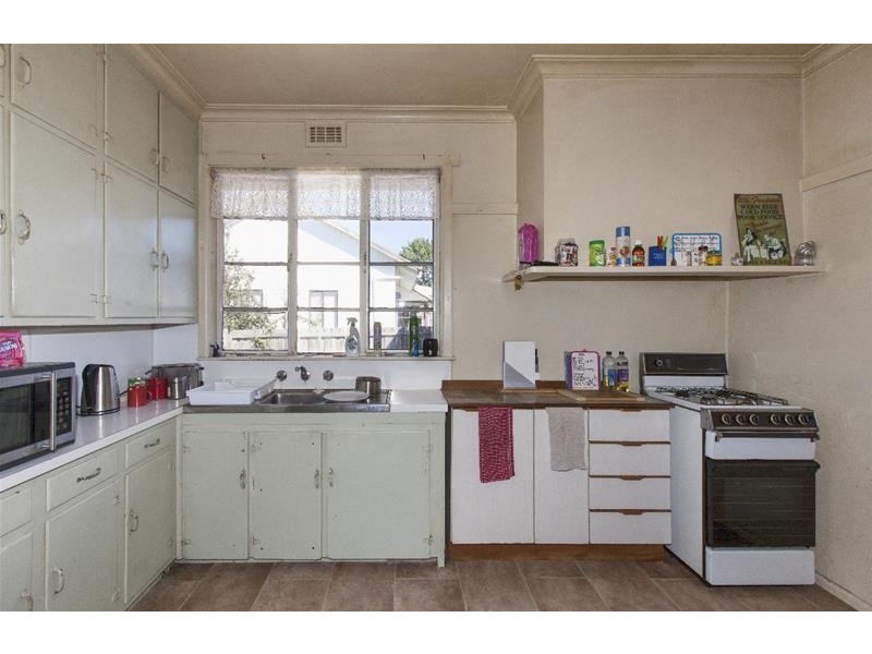 9 Webb Street, Ararat VIC 3377