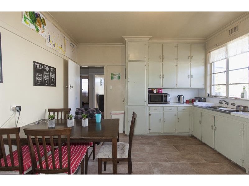 9 Webb Street, Ararat VIC 3377