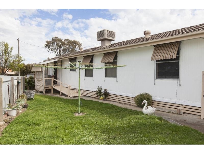 35 Tatyoon Road, Ararat VIC 3377