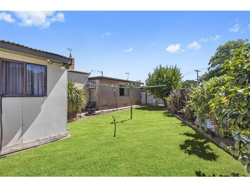 1 McLellan Street, Ararat VIC 3377