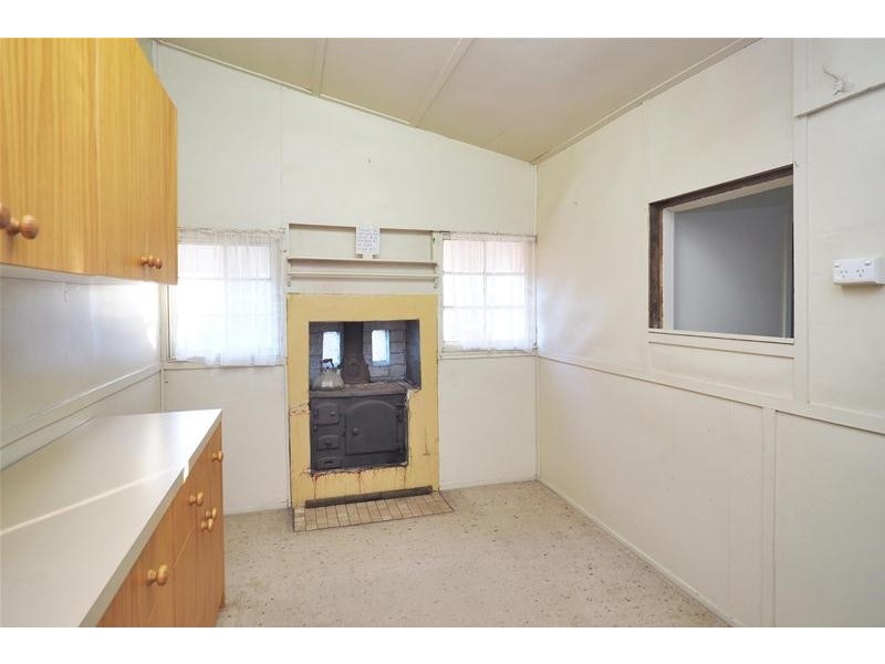 63 Churchill Avenue, Ararat VIC 3377