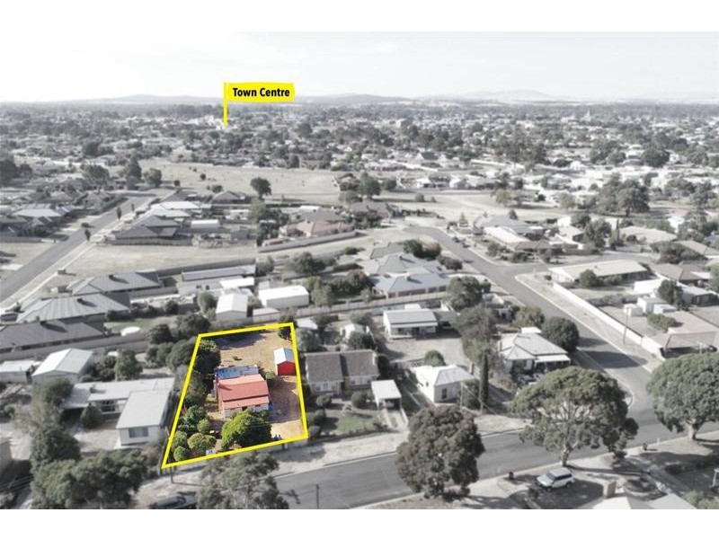 63 Churchill Avenue, Ararat VIC 3377