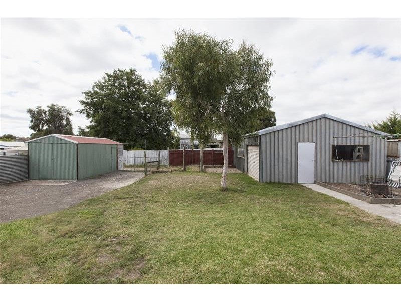 34 Carey Street, Ararat VIC 3377