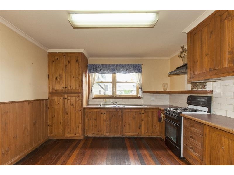 34 Carey Street, Ararat VIC 3377