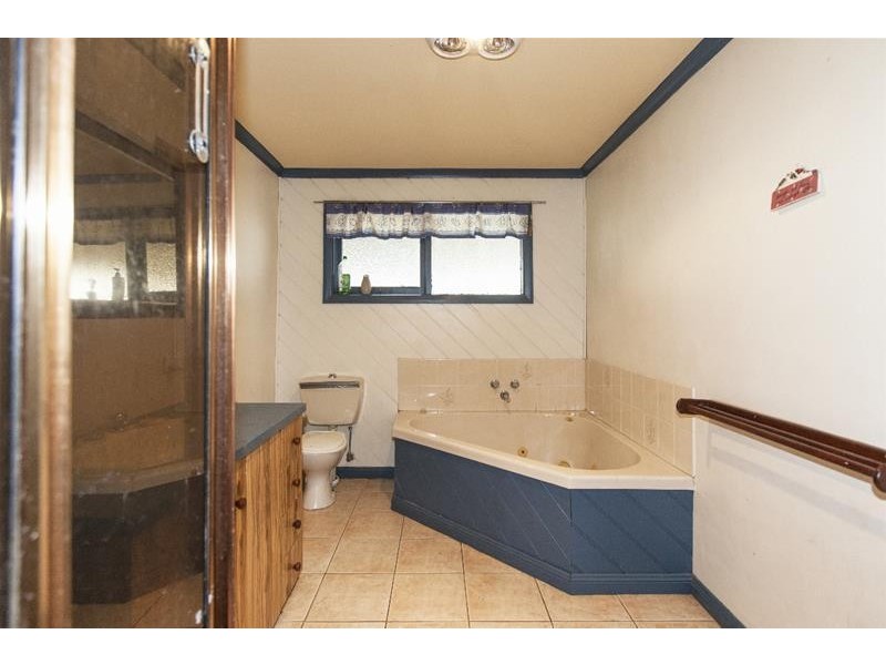 34 Carey Street, Ararat VIC 3377