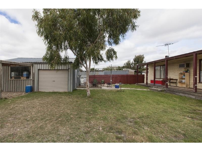 34 Carey Street, Ararat VIC 3377