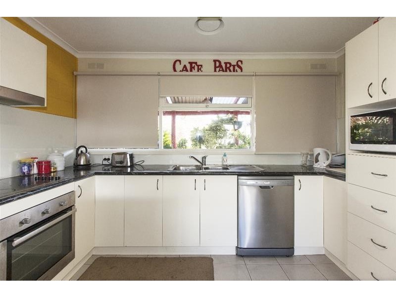 6 Kneebone Street, Ararat VIC 3377