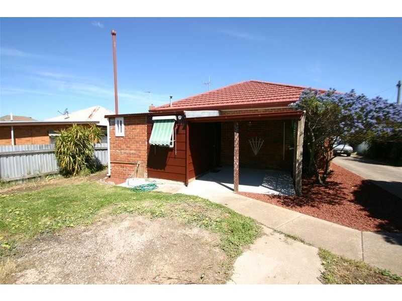 17 FLATTELY Street, Ararat VIC 3377