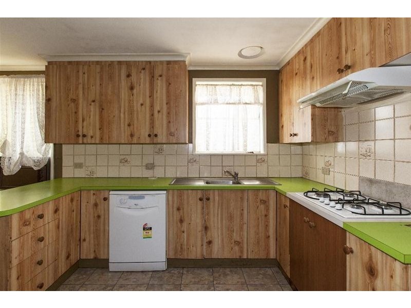 13 Tatyoon Road, Ararat VIC 3377