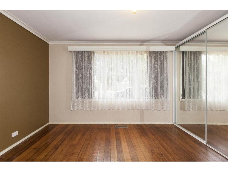 13 Tatyoon Road, Ararat VIC 3377