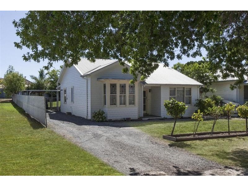 13 Dawson Street, Ararat VIC 3377