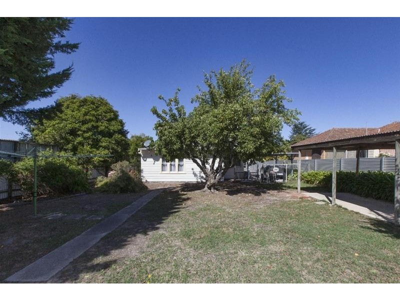 13 Dawson Street, Ararat VIC 3377