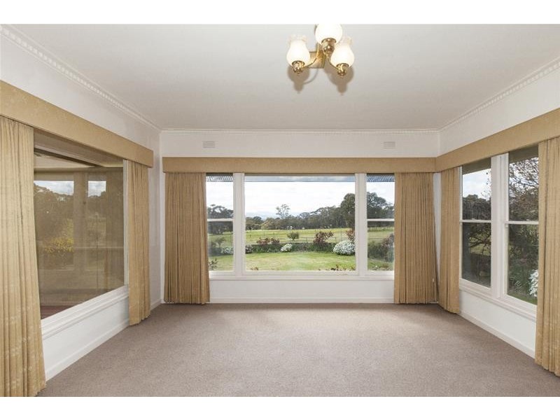 69 Picnic Road, Ararat VIC 3377