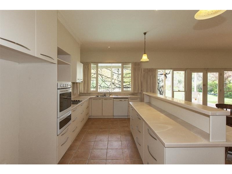 69 Picnic Road, Ararat VIC 3377