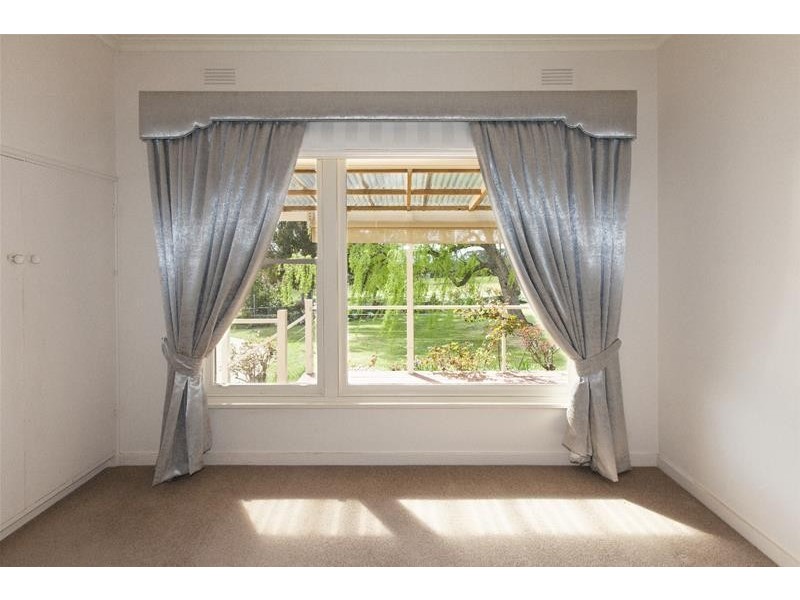 69 Picnic Road, Ararat VIC 3377