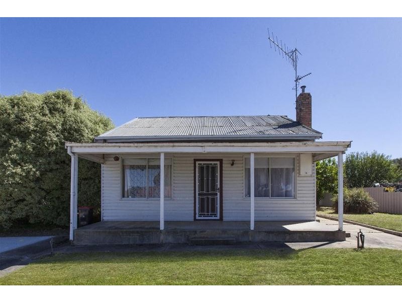 36 TOBIN Street, Ararat VIC 3377