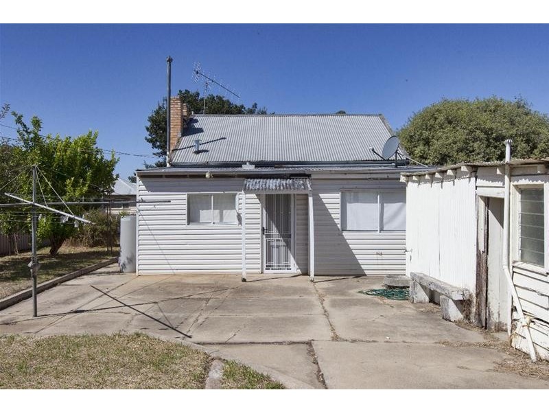 36 TOBIN Street, Ararat VIC 3377
