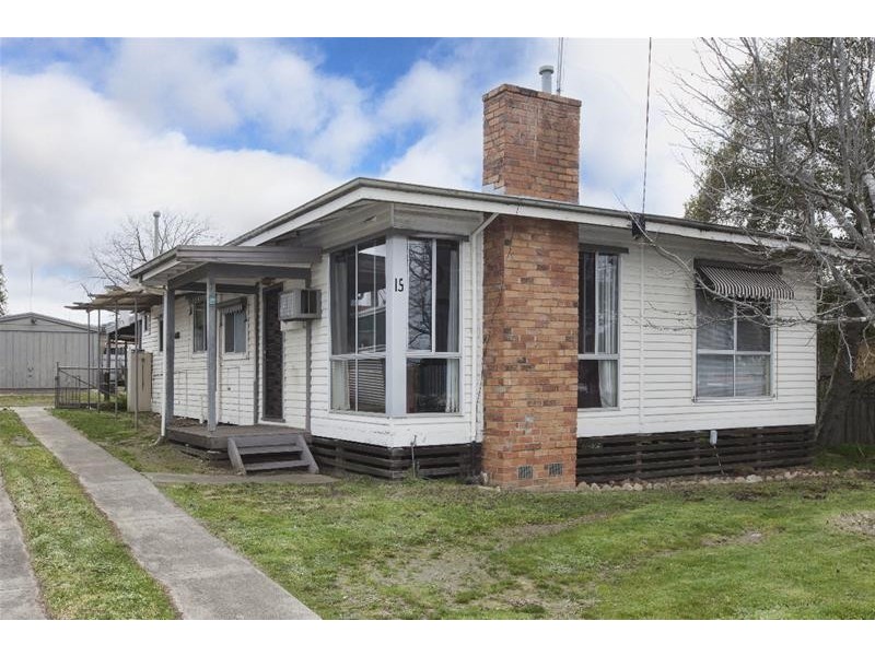 15 Neylan Street, Ararat VIC 3377