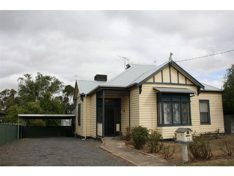 34 BENBOW Street, Ararat VIC 3377