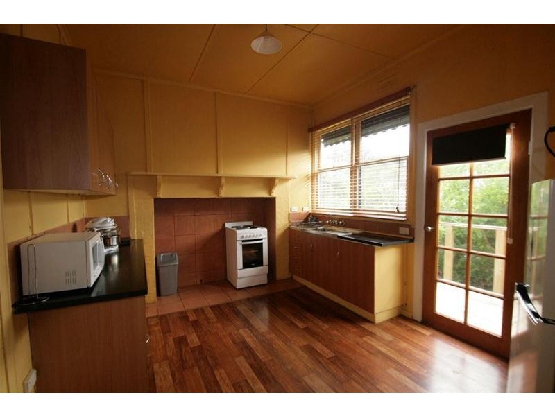 34 BENBOW Street, Ararat VIC 3377