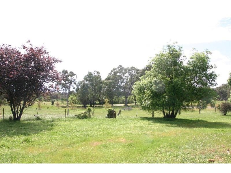 27-29 Cubitt Street, Great Western VIC 3374