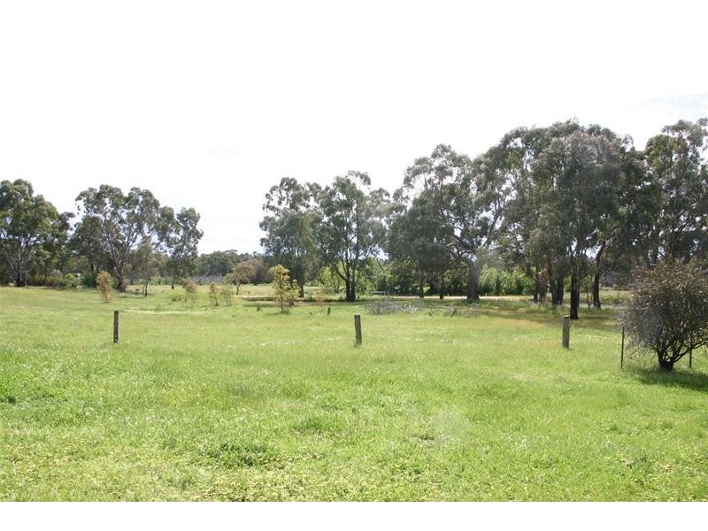 27-29 Cubitt Street, Great Western VIC 3374