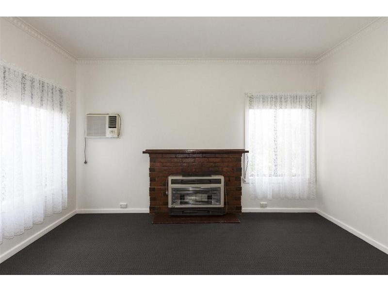 8 WILMOT Street, Ararat VIC 3377