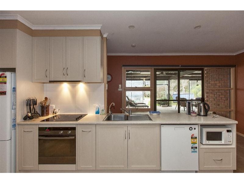 40 Burke Street, Landsborough VIC 3384