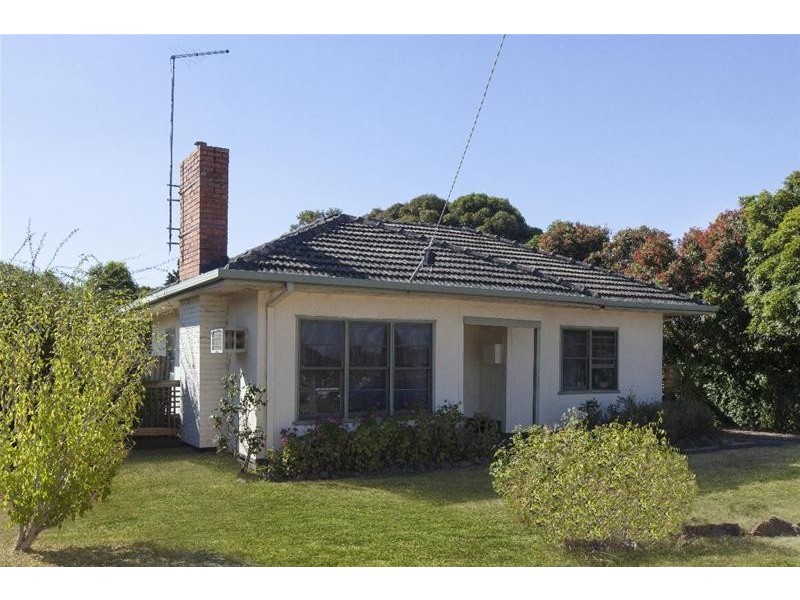 32 Port Fairy Road, Ararat VIC 3377