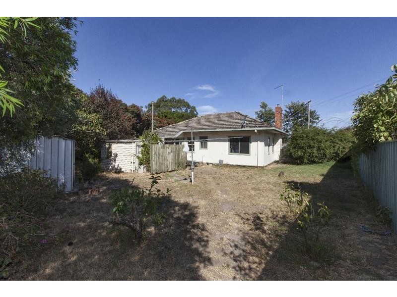 32 Port Fairy Road, Ararat VIC 3377