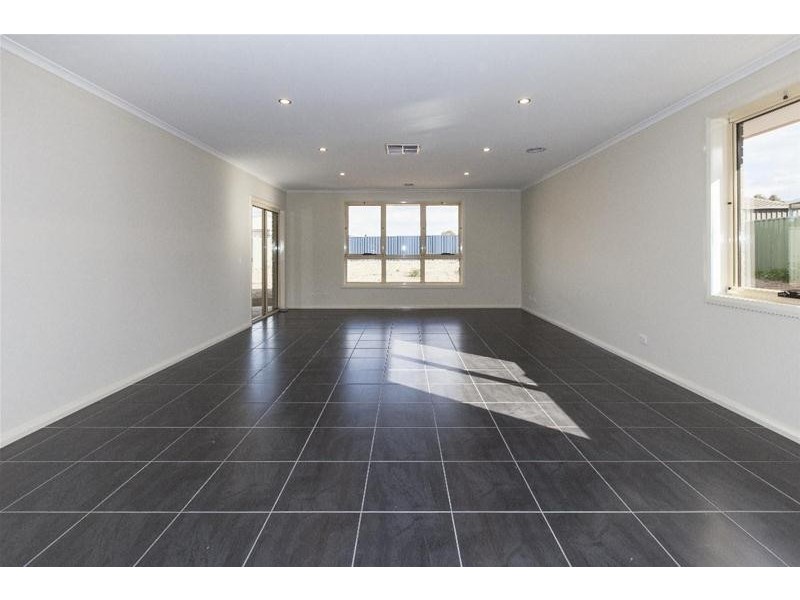 58 Churchill Avenue, Ararat VIC 3377