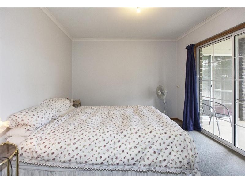 6 Cameron Road, Ararat VIC 3377