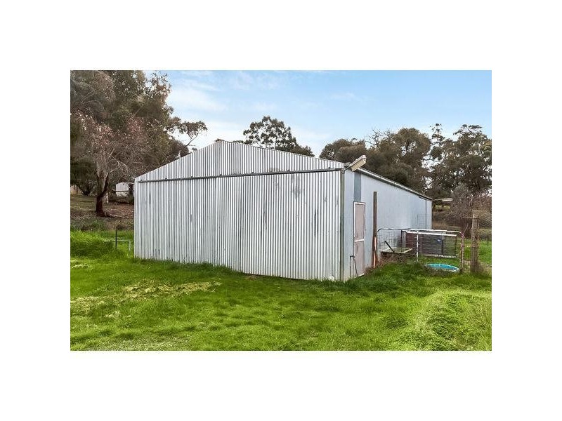 6 Cameron Road, Ararat VIC 3377