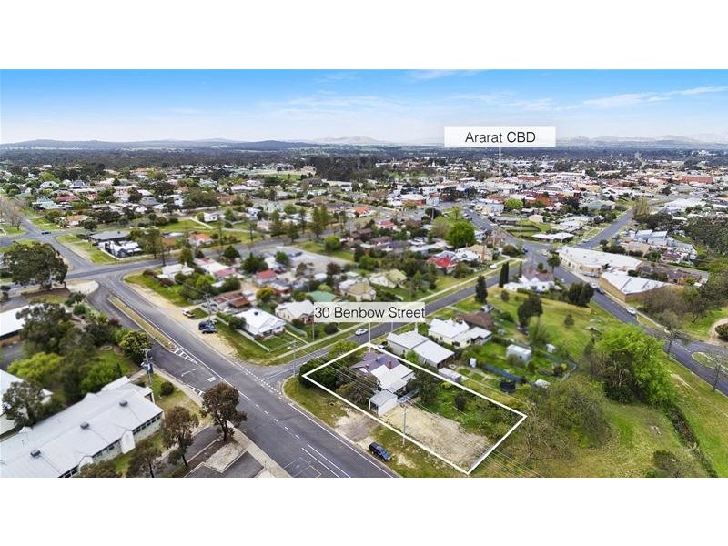 30 Benbows Street, Ararat VIC 3377