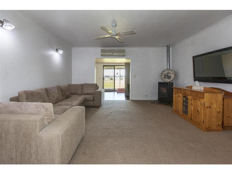 36 Campbell Street, Streatham VIC 3351