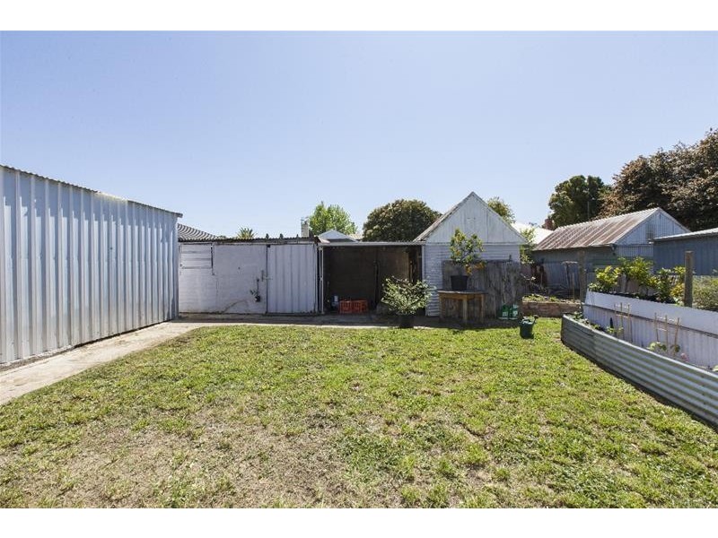 7 Ford Street, Ararat VIC 3377