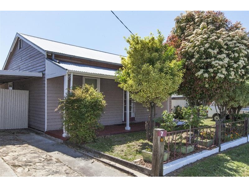 7 Ford Street, Ararat VIC 3377