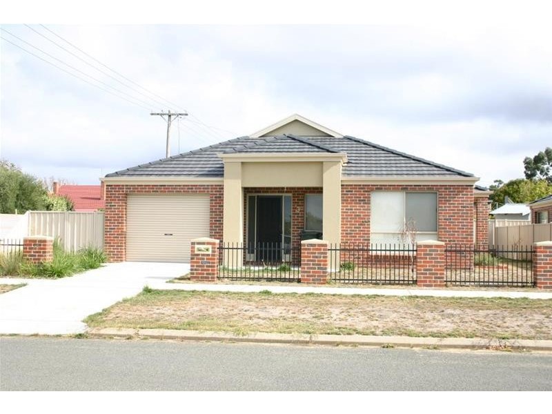 3/17 TOBIN Street, Ararat VIC 3377