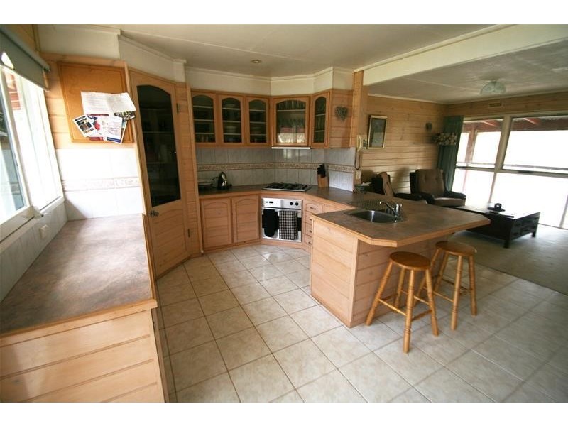 376 LANDSBOROUGH Road, Landsborough VIC 3384