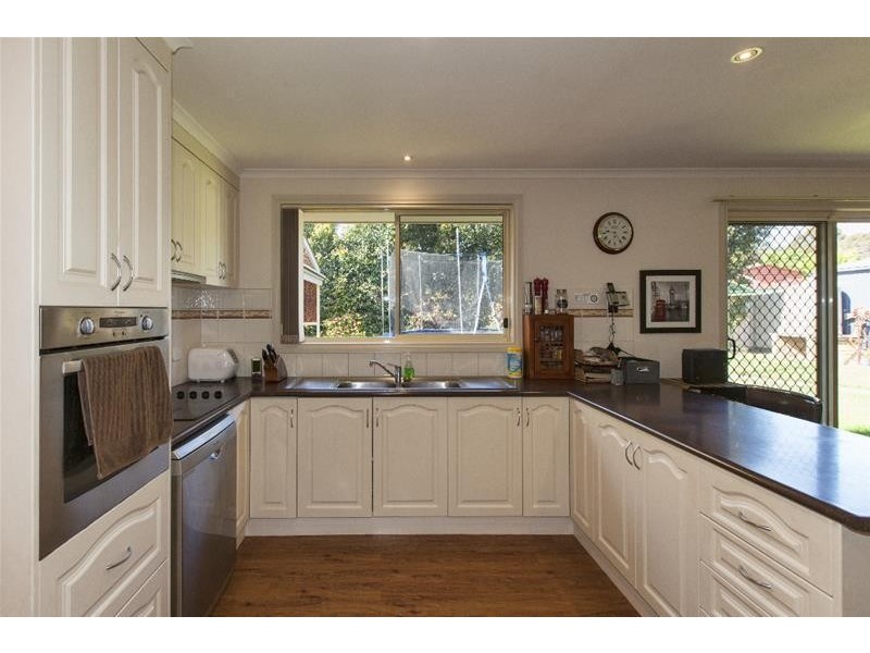 32 Selwood Road, Ararat VIC 3377