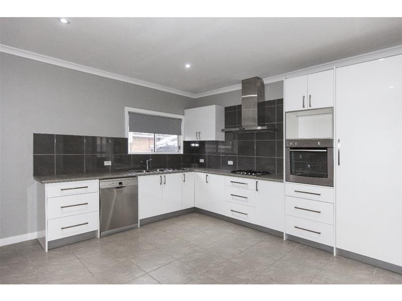 21 FLATTELY Street, Ararat VIC 3377