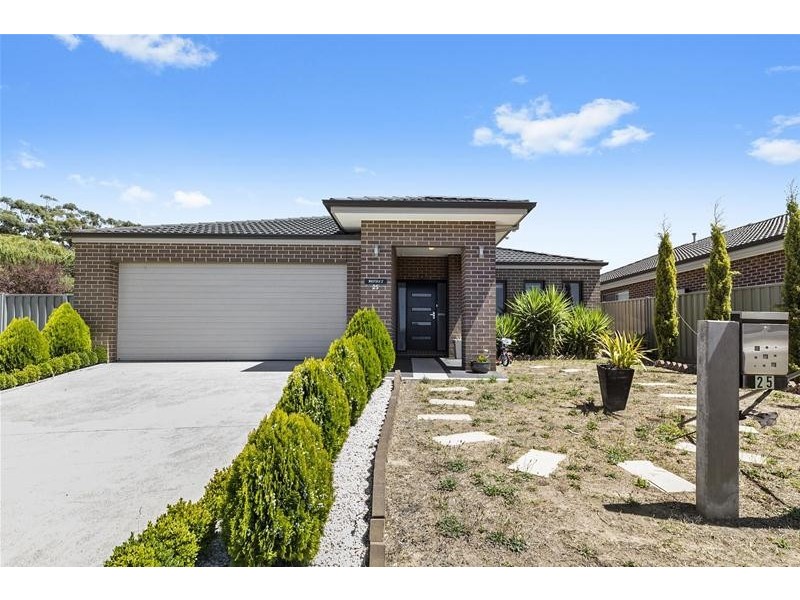 25 Wild Street, Ararat VIC 3377
