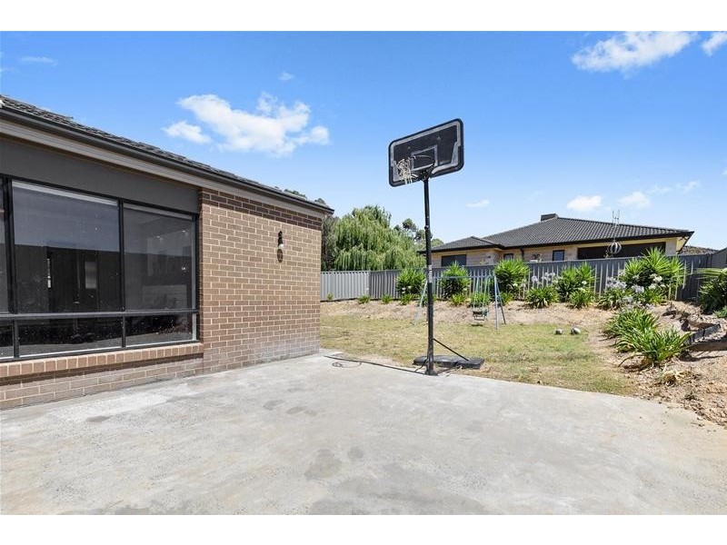 25 Wild Street, Ararat VIC 3377