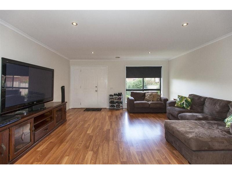 8 Scherger Crescent, Ararat VIC 3377