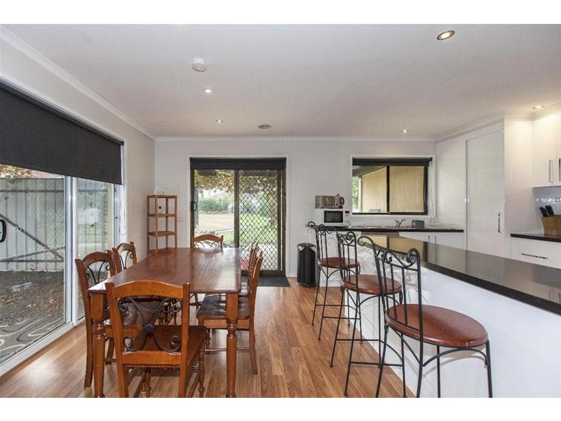 8 Scherger Crescent, Ararat VIC 3377