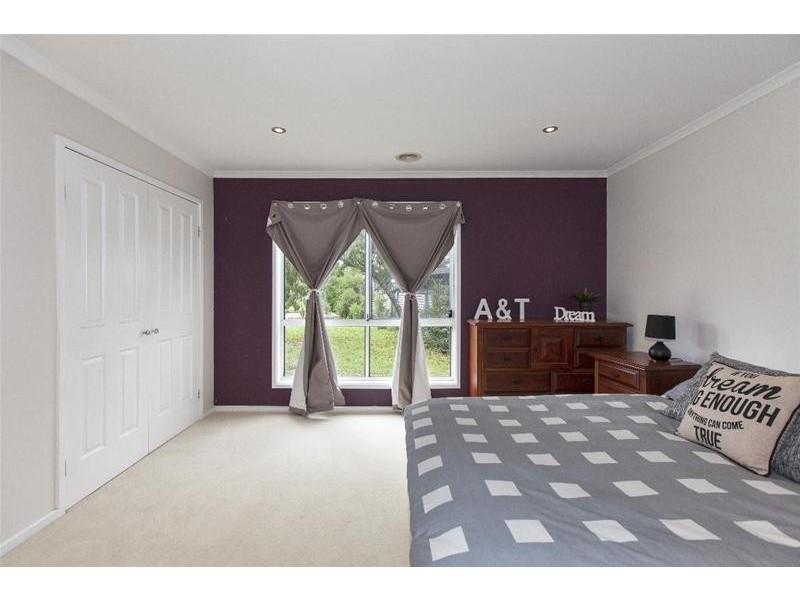 8 Scherger Crescent, Ararat VIC 3377