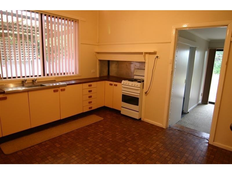 15 FLATTELY Street, Ararat VIC 3377